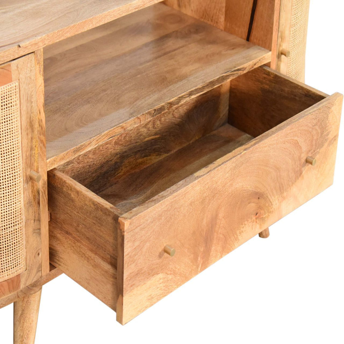 Close-knit Sofia Media Unit