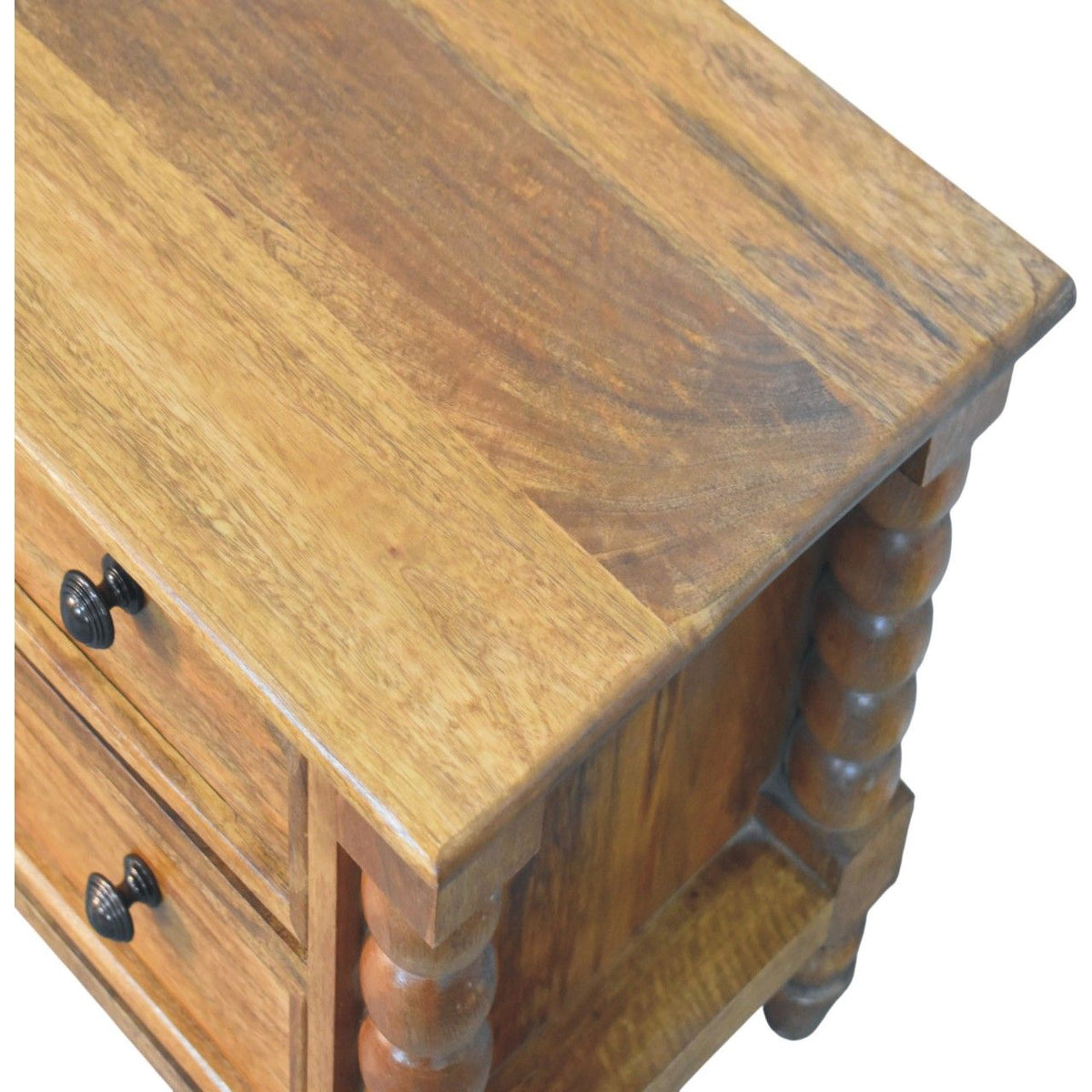 Amber Oak Spindle Media Unit